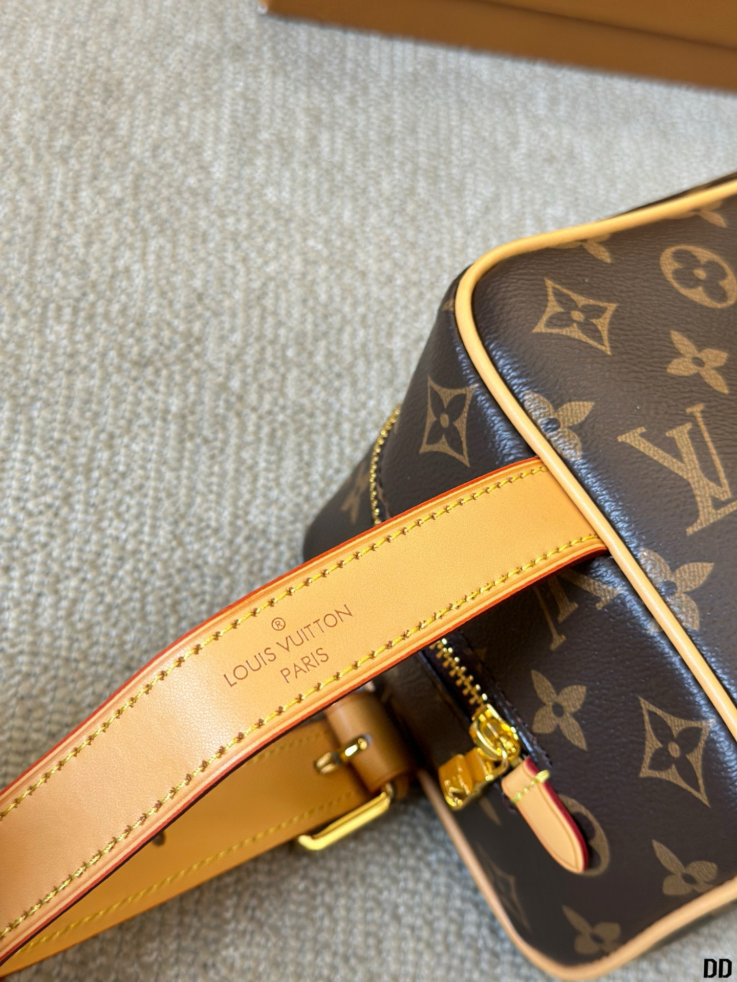 698 $74 LV gallery