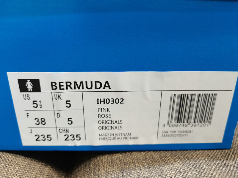 699955 $75 adidas gallery