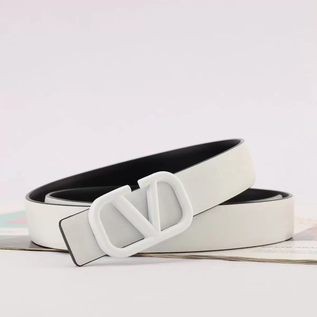 HA569 $25.99 gallery