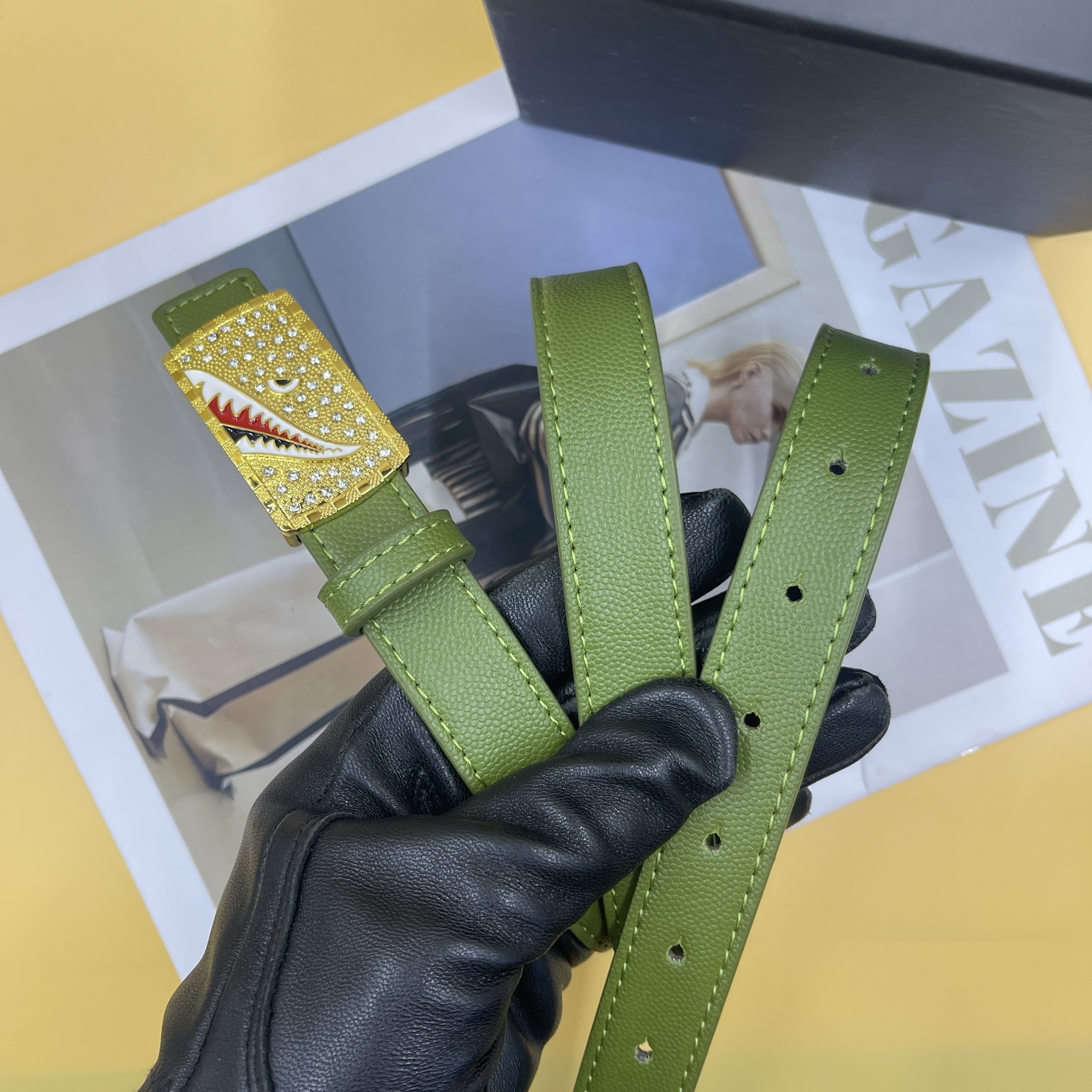 HA583 $25.99 gallery