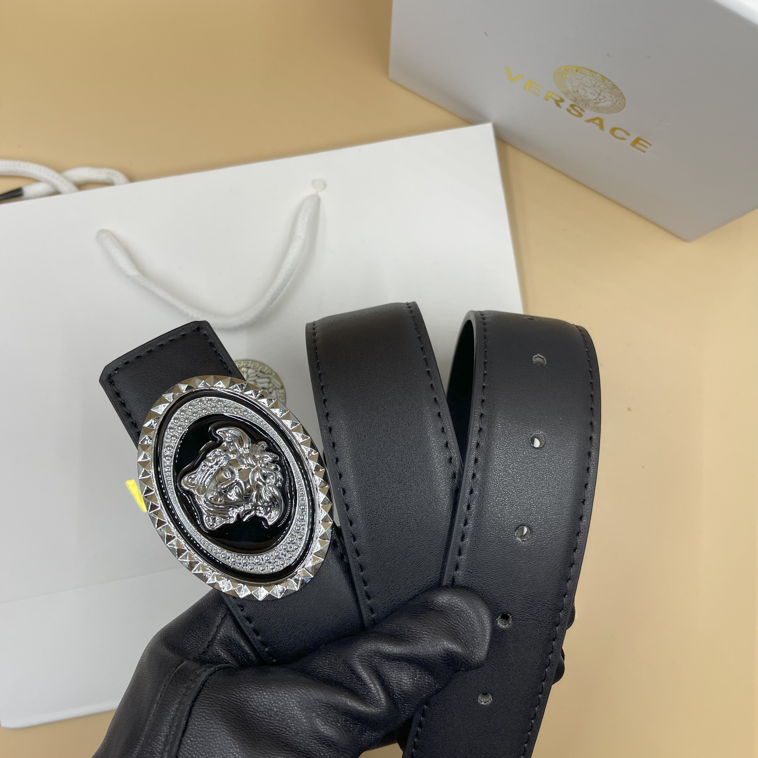 HA589 $28.99 gallery