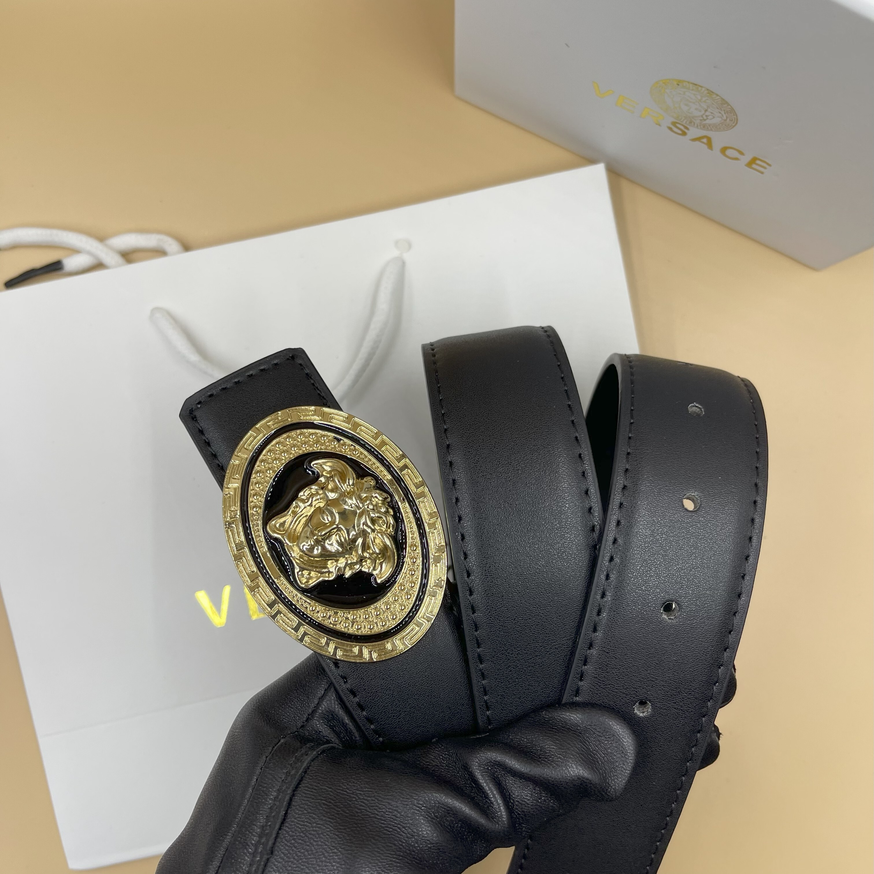 HA589 $28.99 gallery