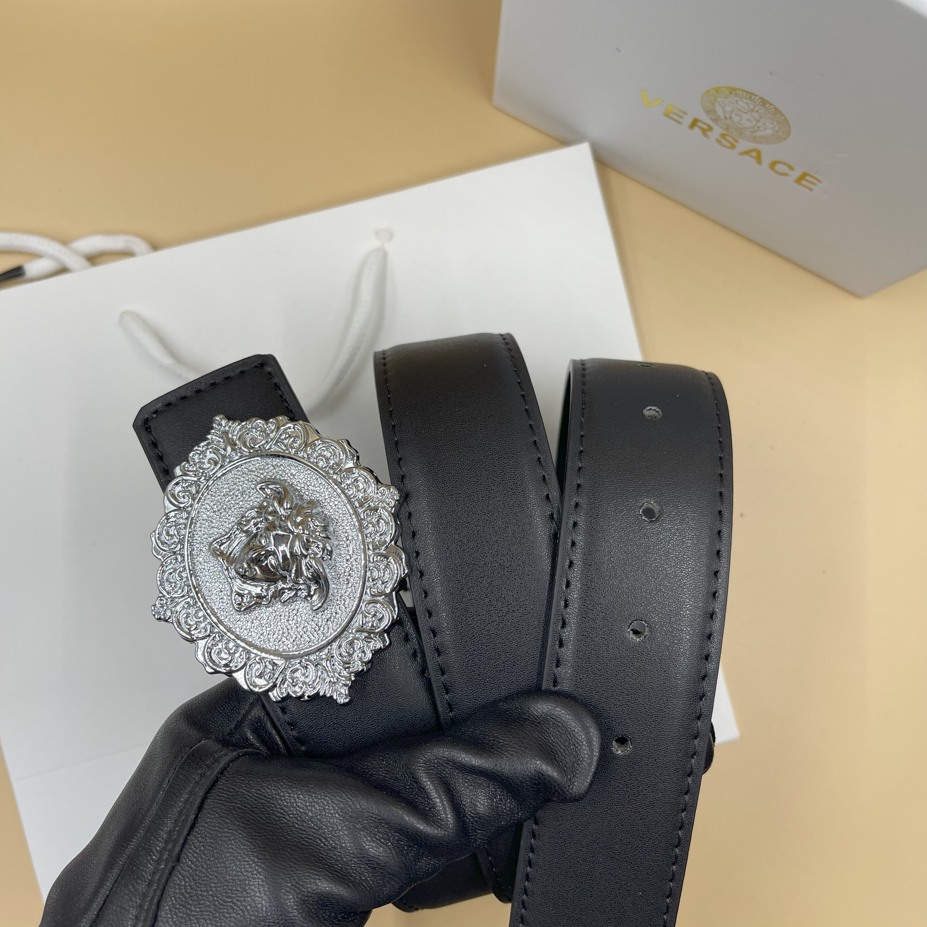 HA589 $28.99 gallery