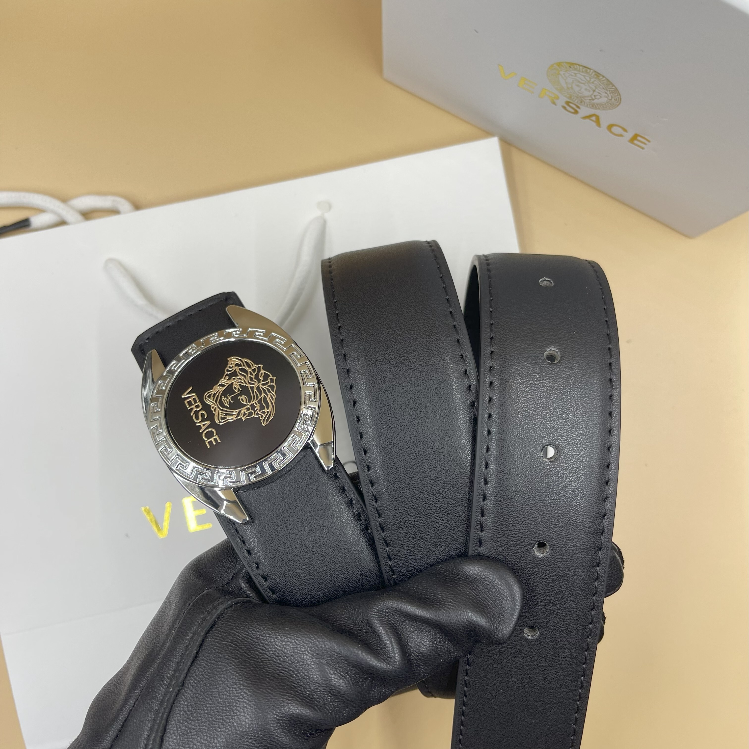 HA589 $28.99 gallery