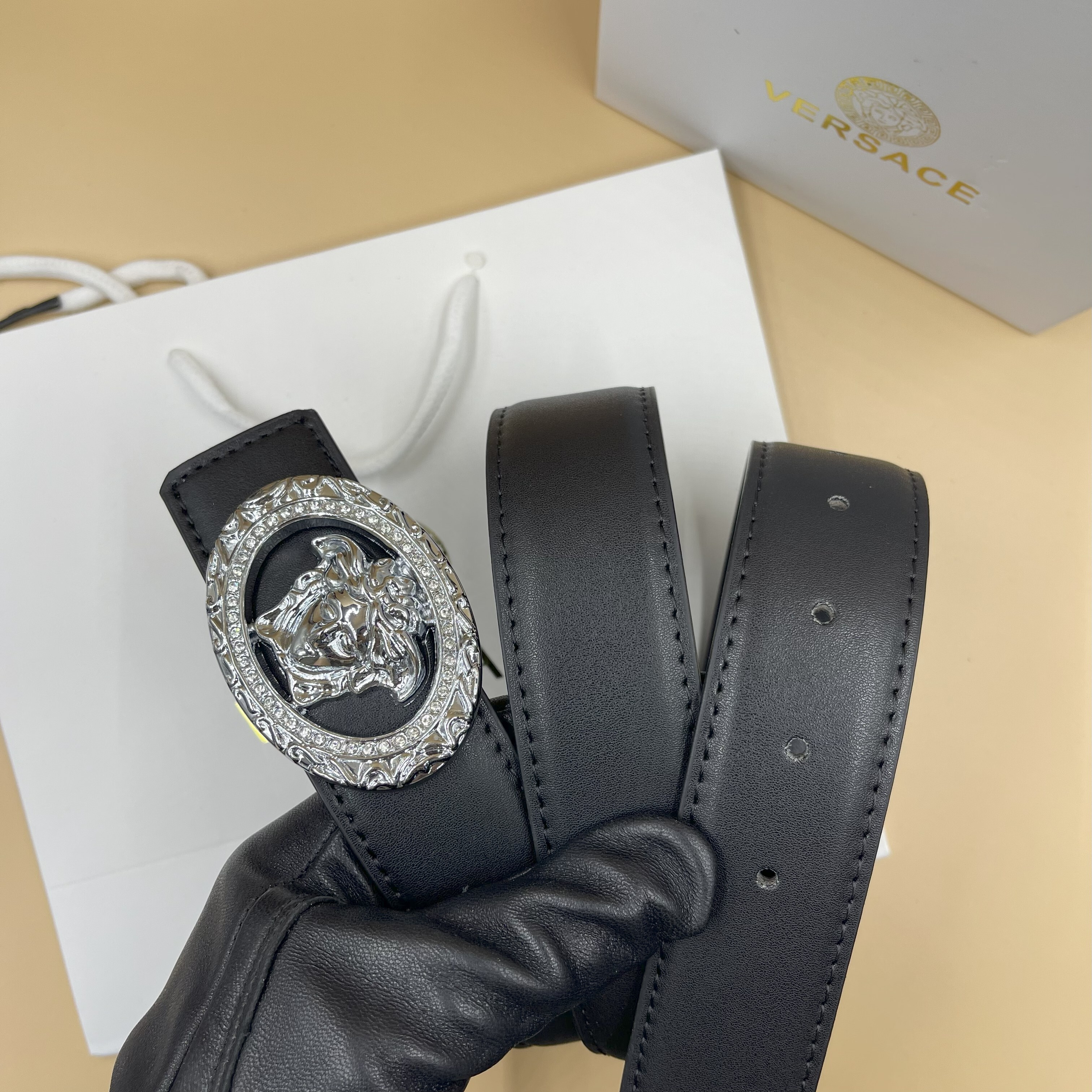 HA589 $28.99 gallery