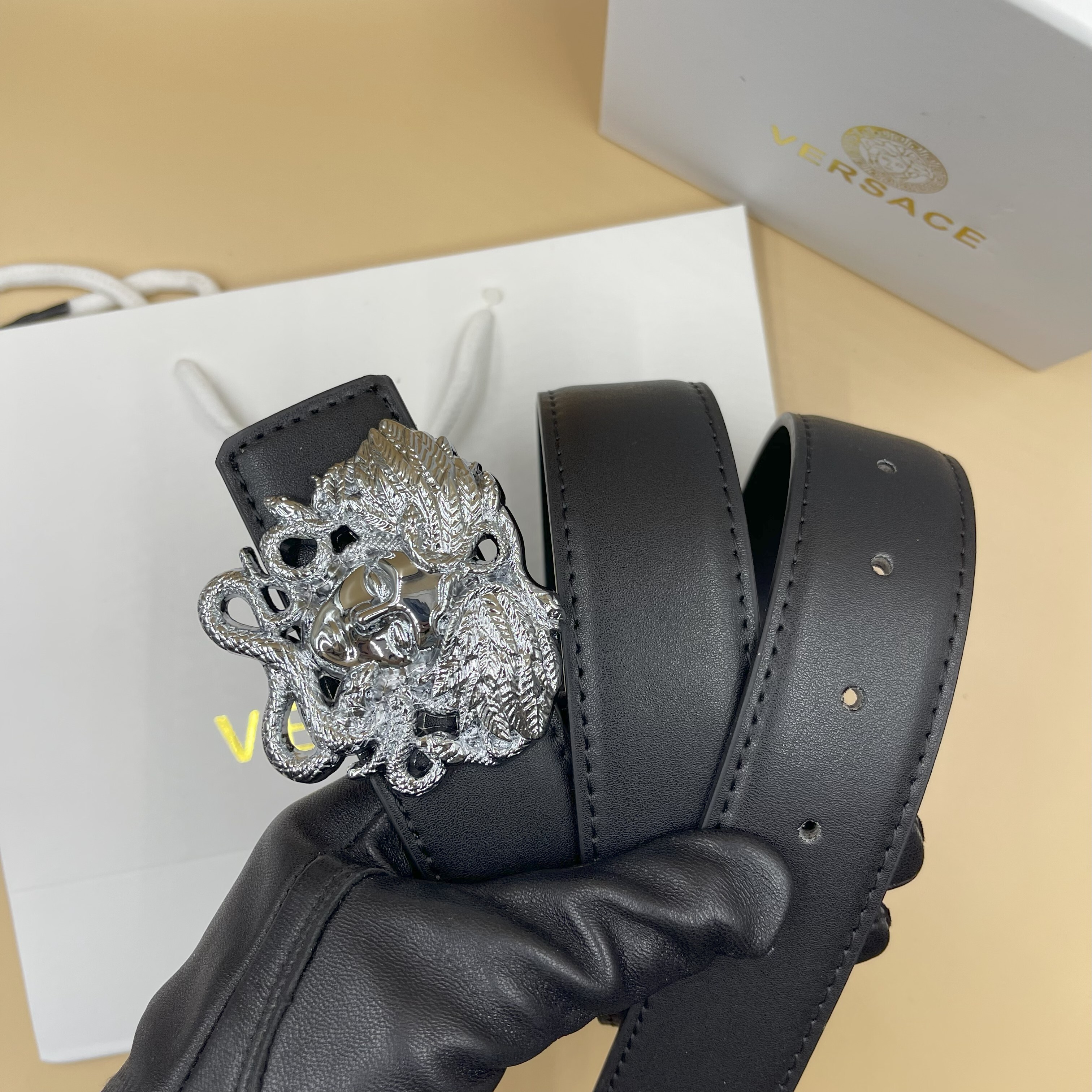 HA589 $28.99 gallery