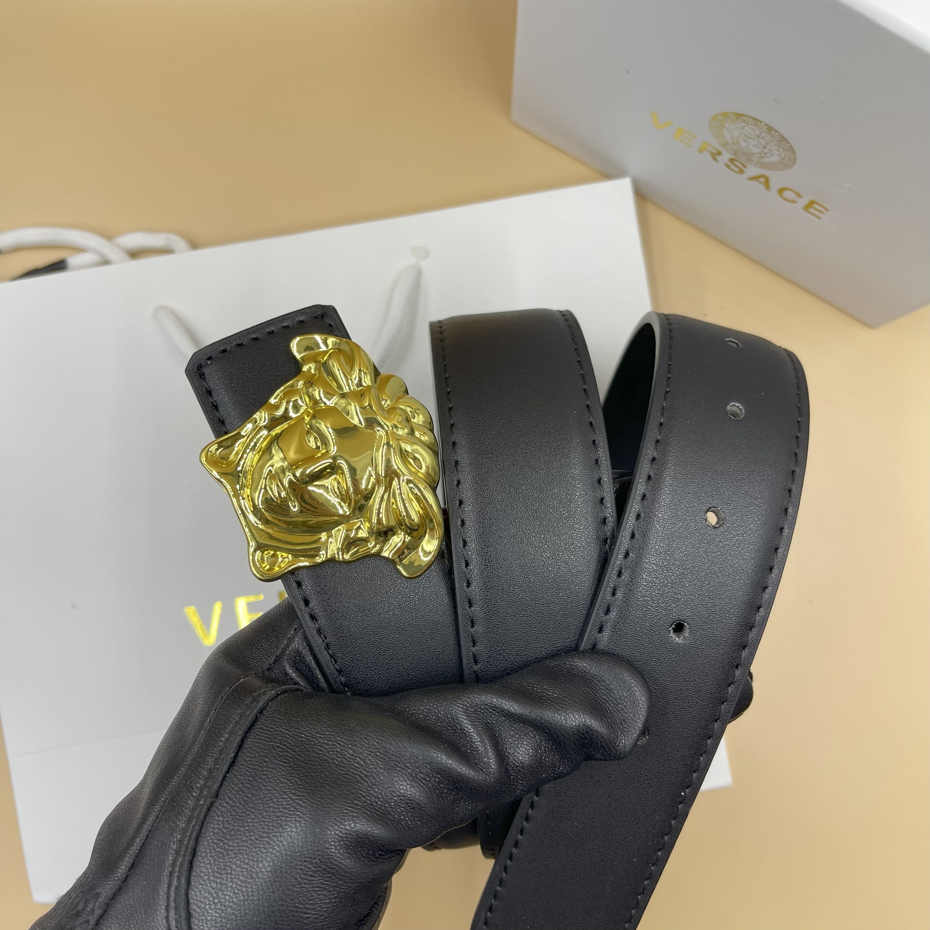 HA589 $28.99 gallery