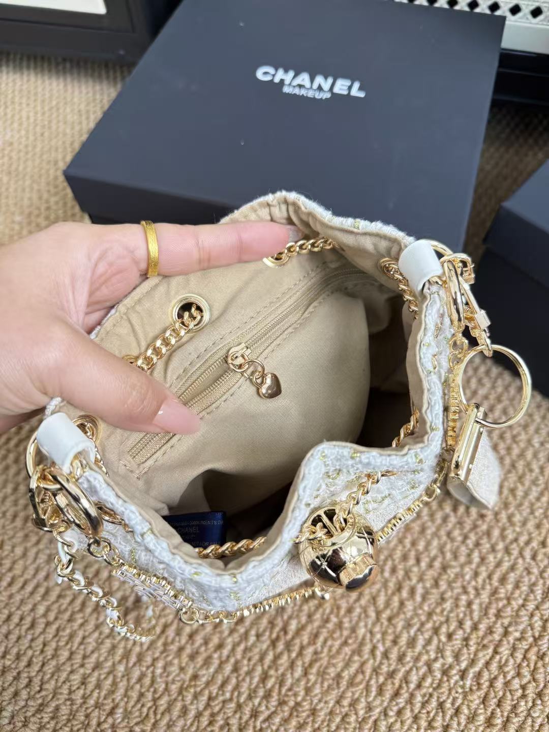 HA594 $69.99 gallery