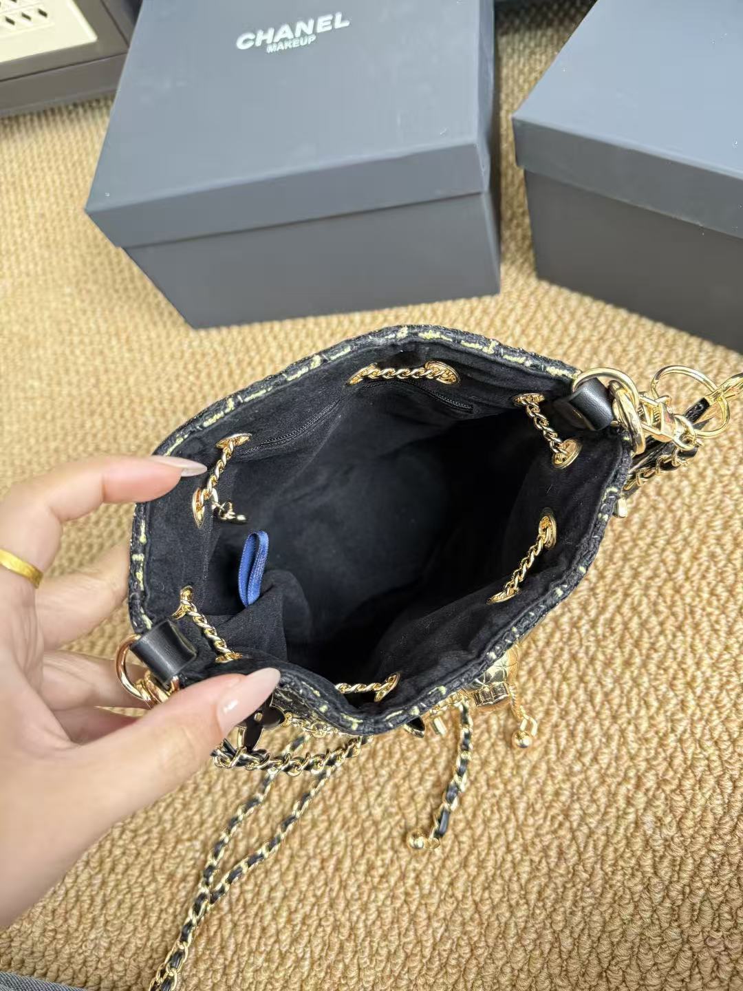 HA594 $69.99 gallery