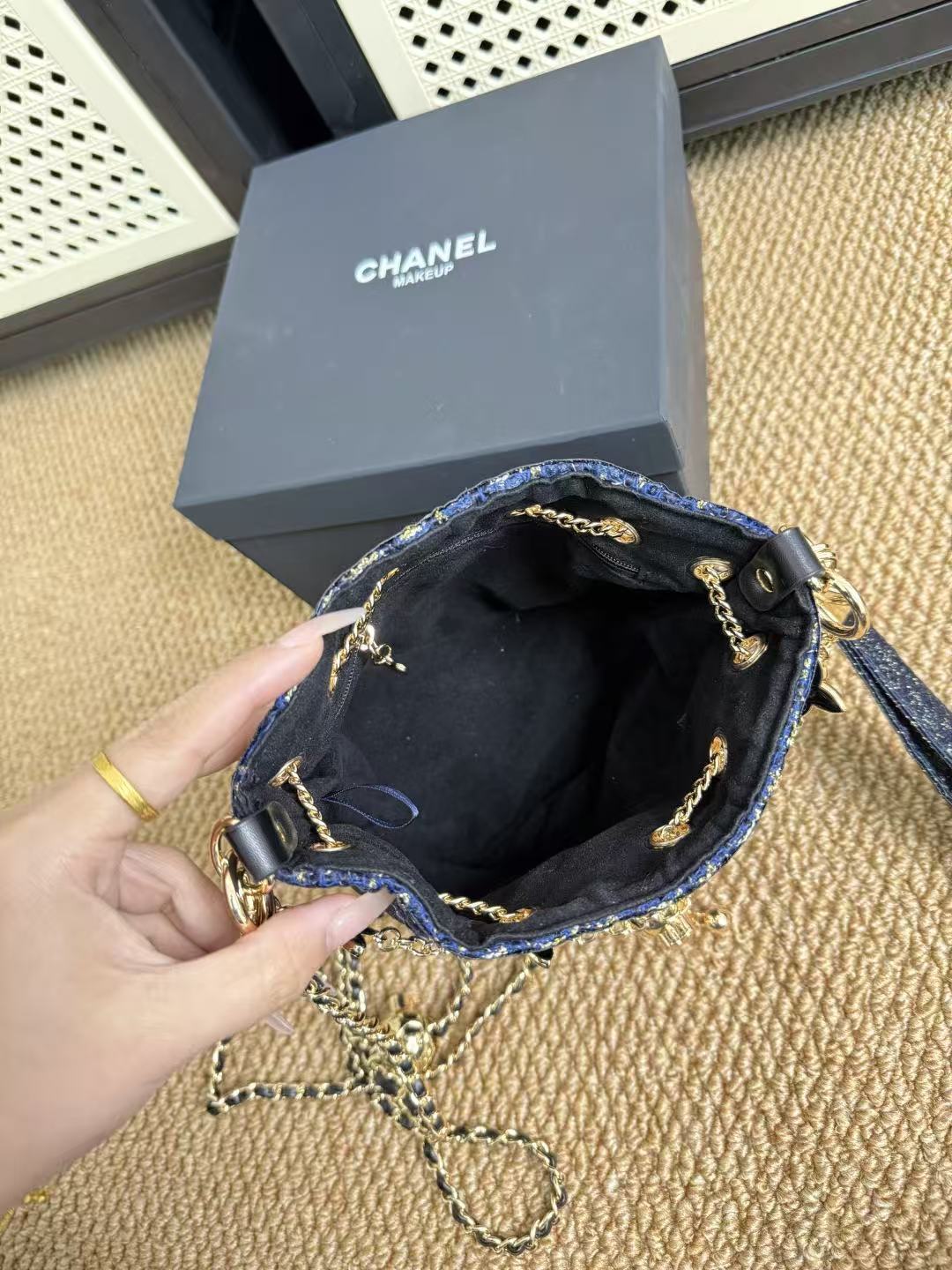 HA594 $69.99 gallery