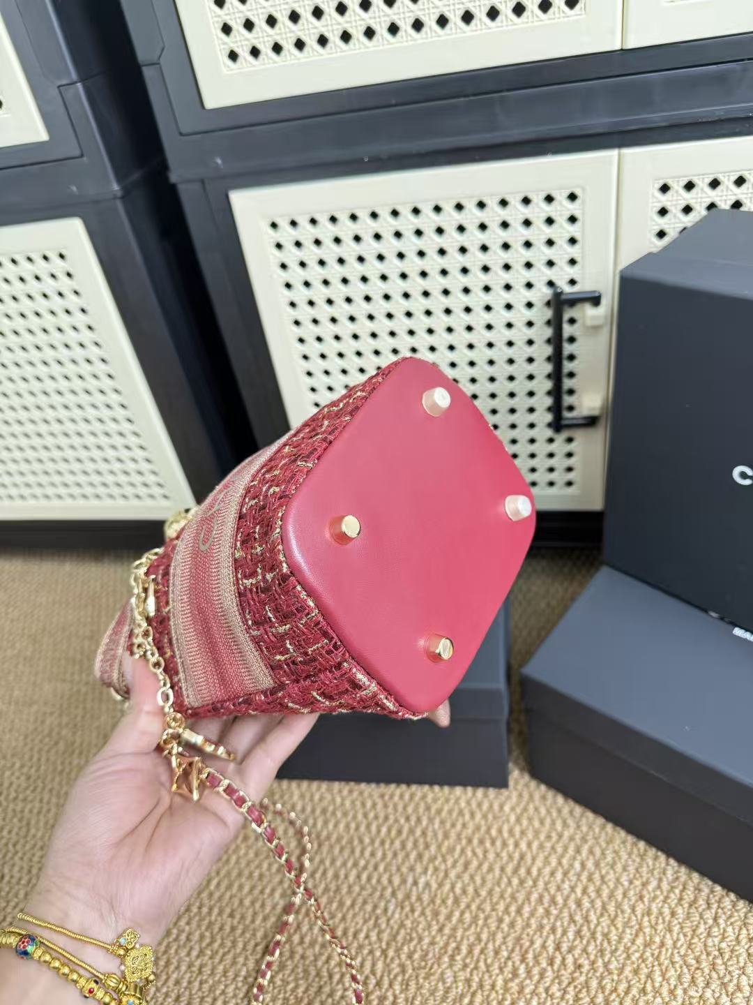 HA594 $69.99 gallery