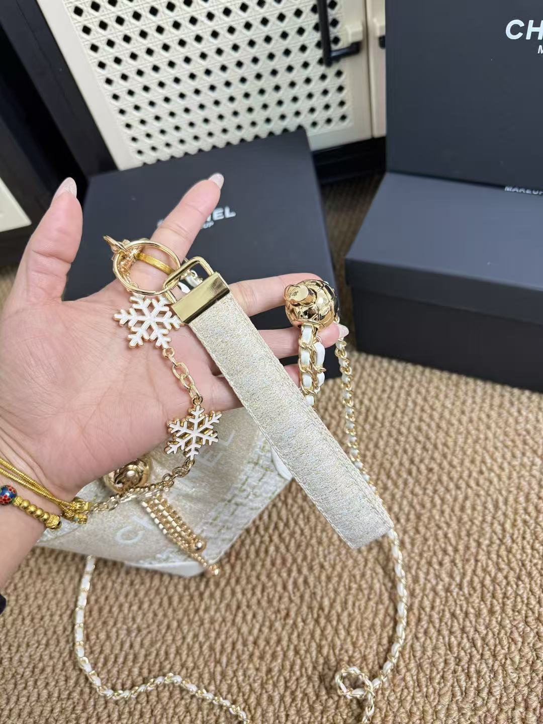 HA594 $69.99 gallery