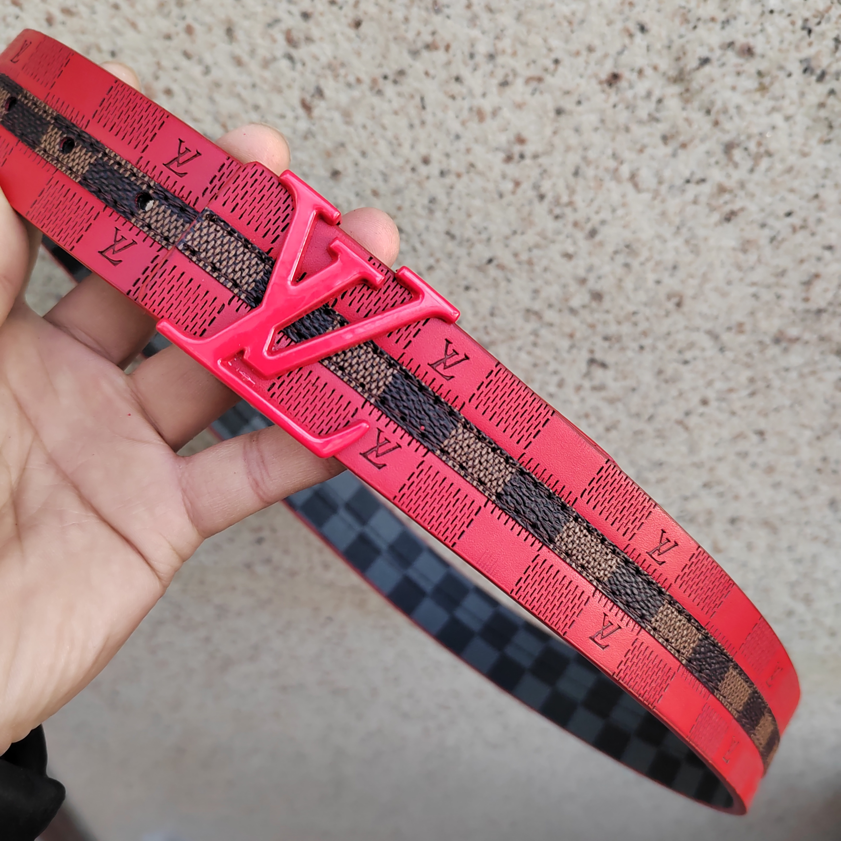 HA647 $22.99 gallery