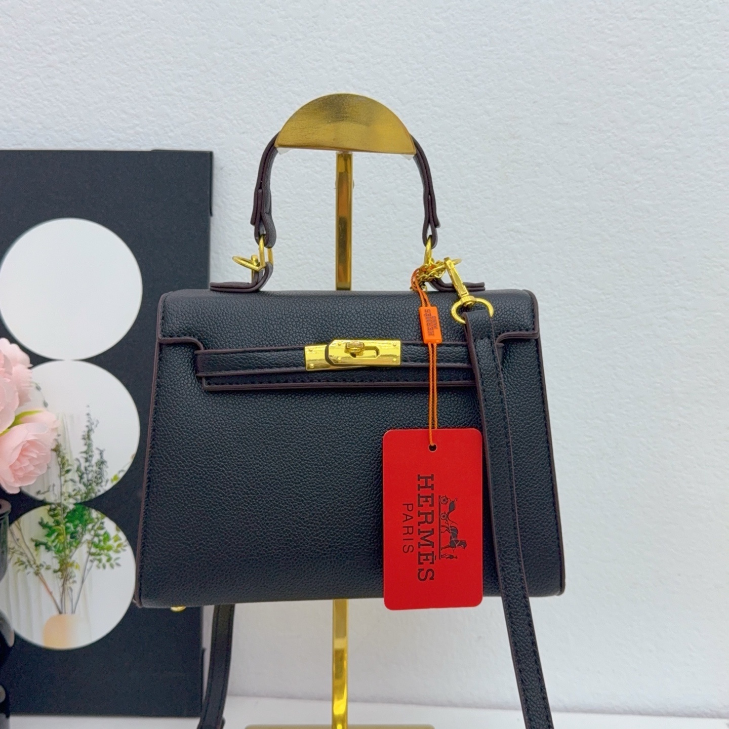 HA657 $54.99 gallery