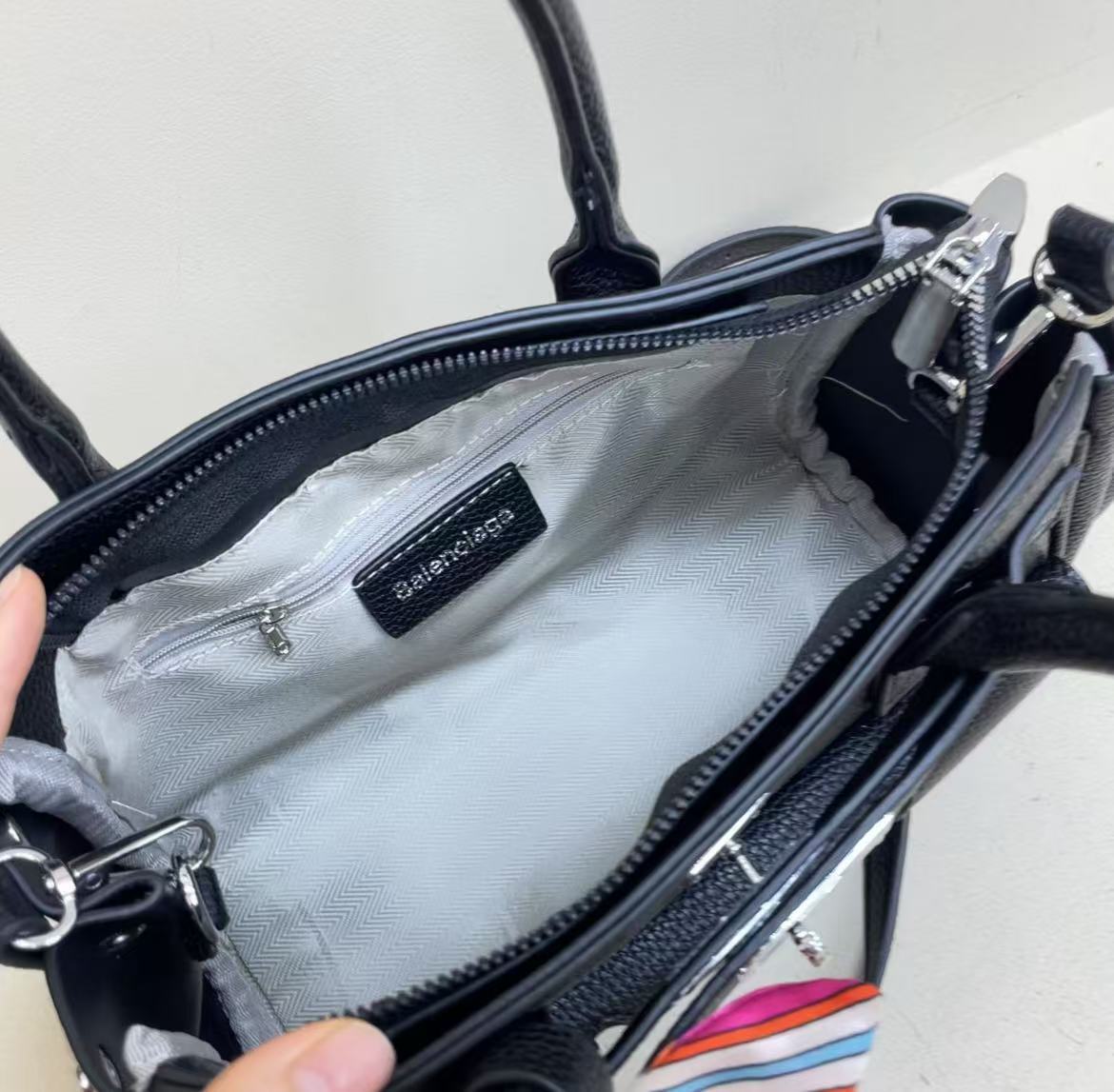 HA658 $55.99 gallery