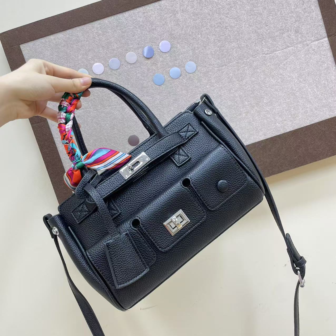 HA658 $55.99 gallery