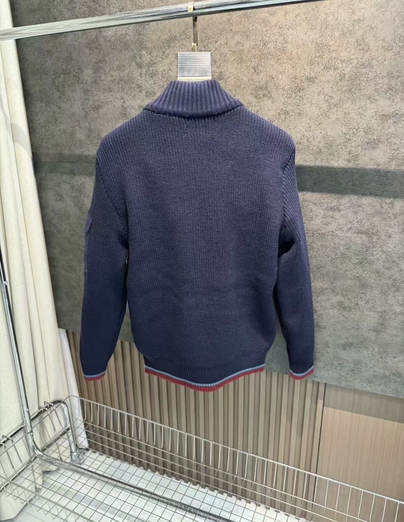 HA676 $109.99 gallery