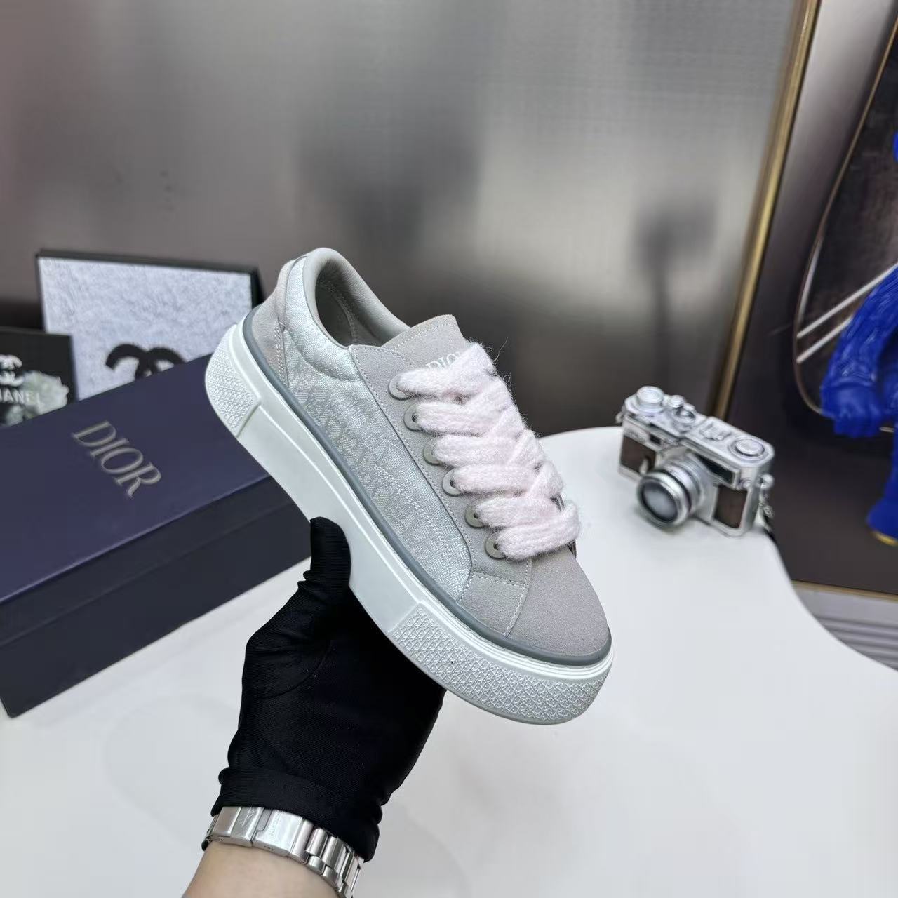 HA789 DIOR $68 gallery