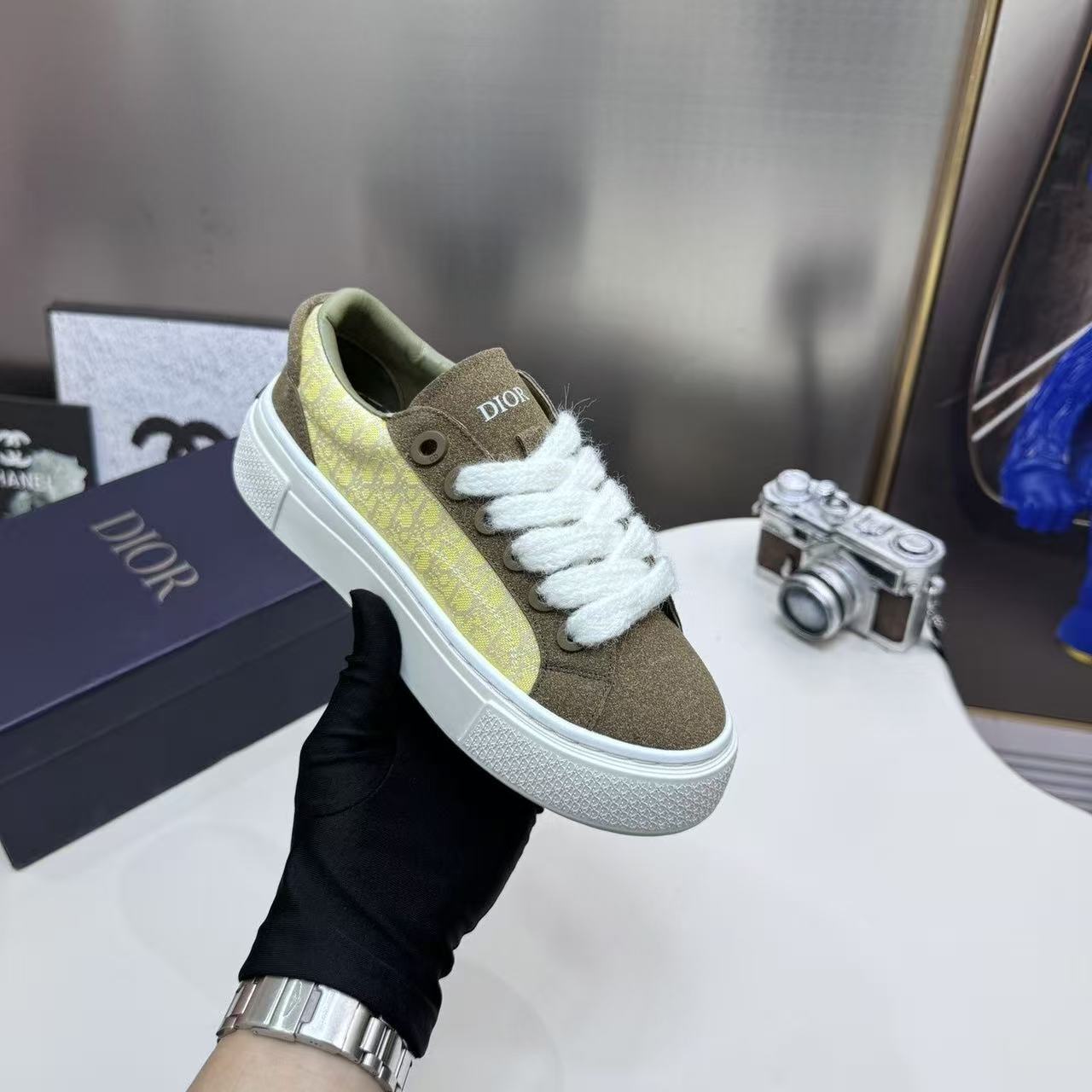 HA789 DIOR $68 gallery