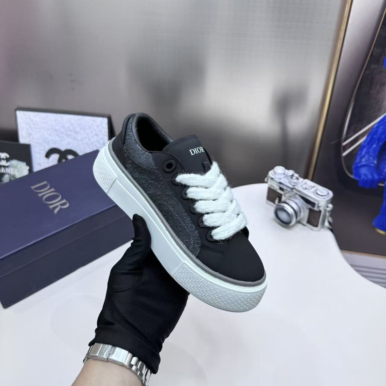 HA789 DIOR $68 gallery