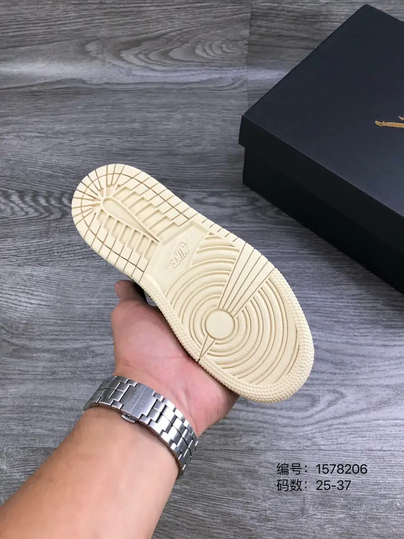 🌈$40.99-code：1021  Air Jordan 1 gallery