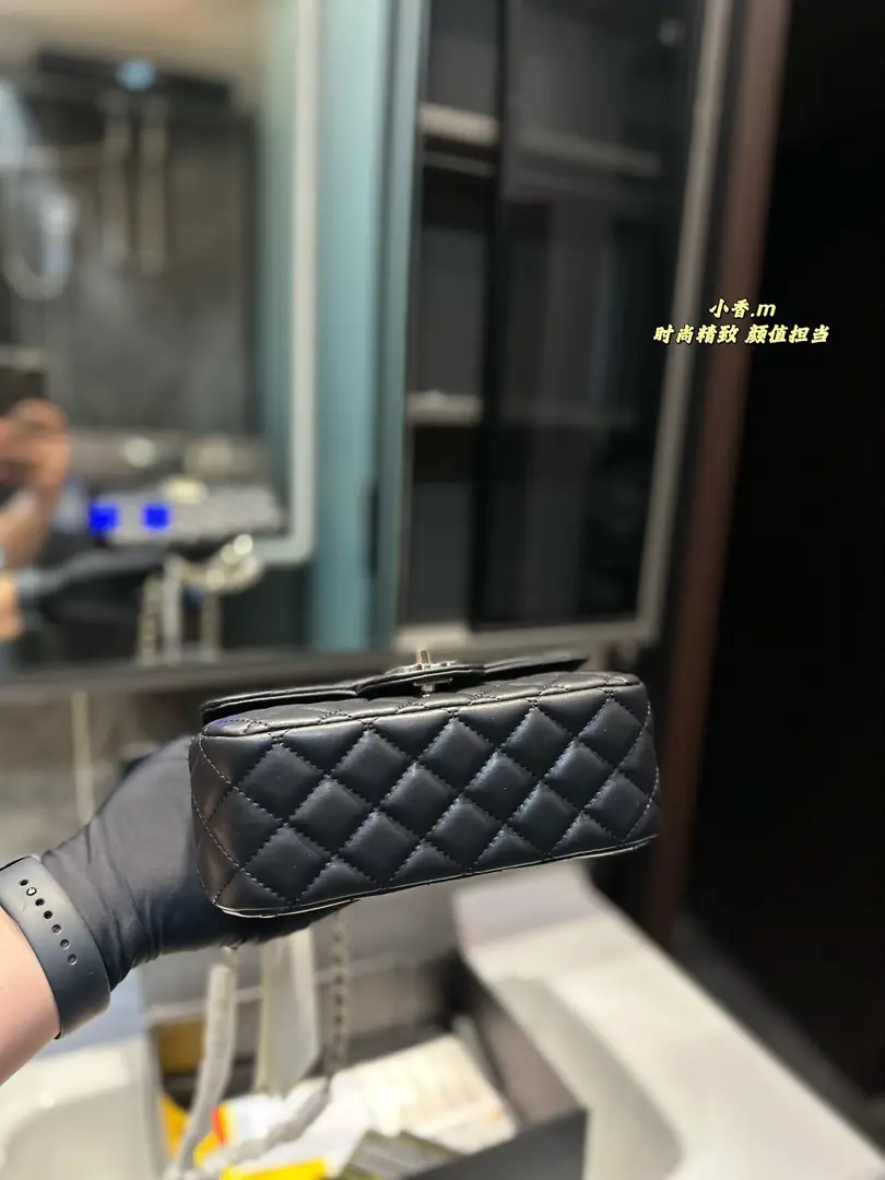 3840-450-64-CHANEL-WITH BOX--444 gallery