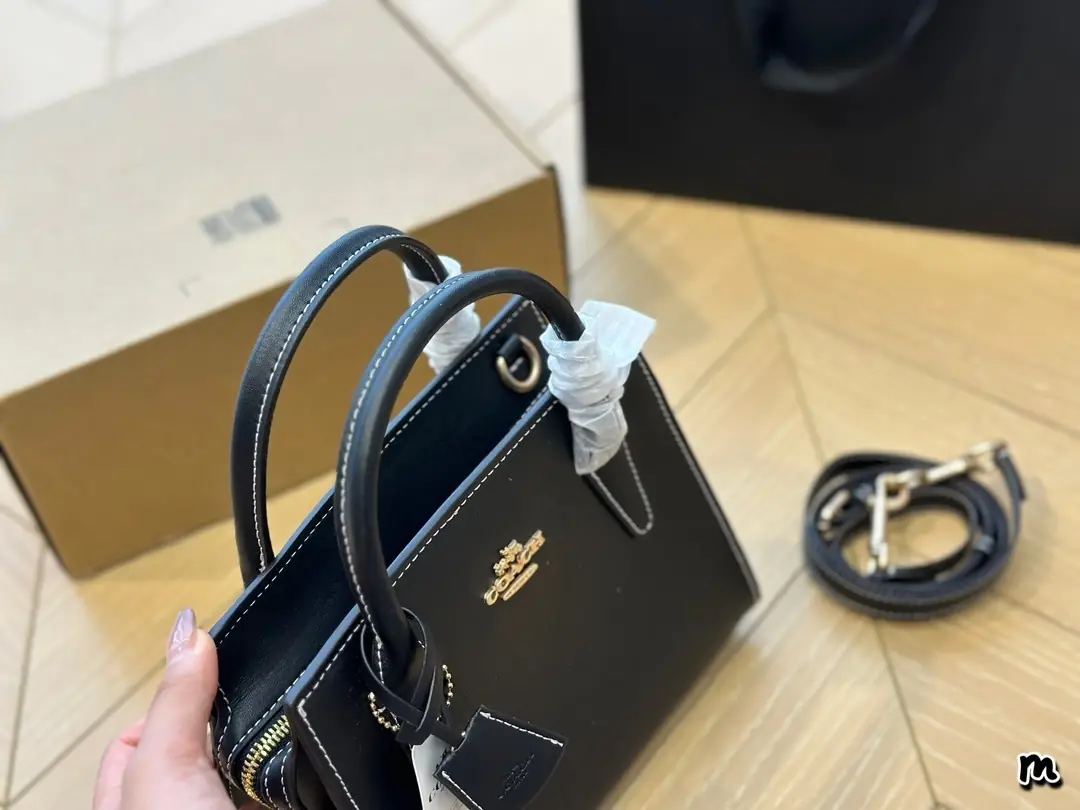 3874-70-504-coach-with box gallery