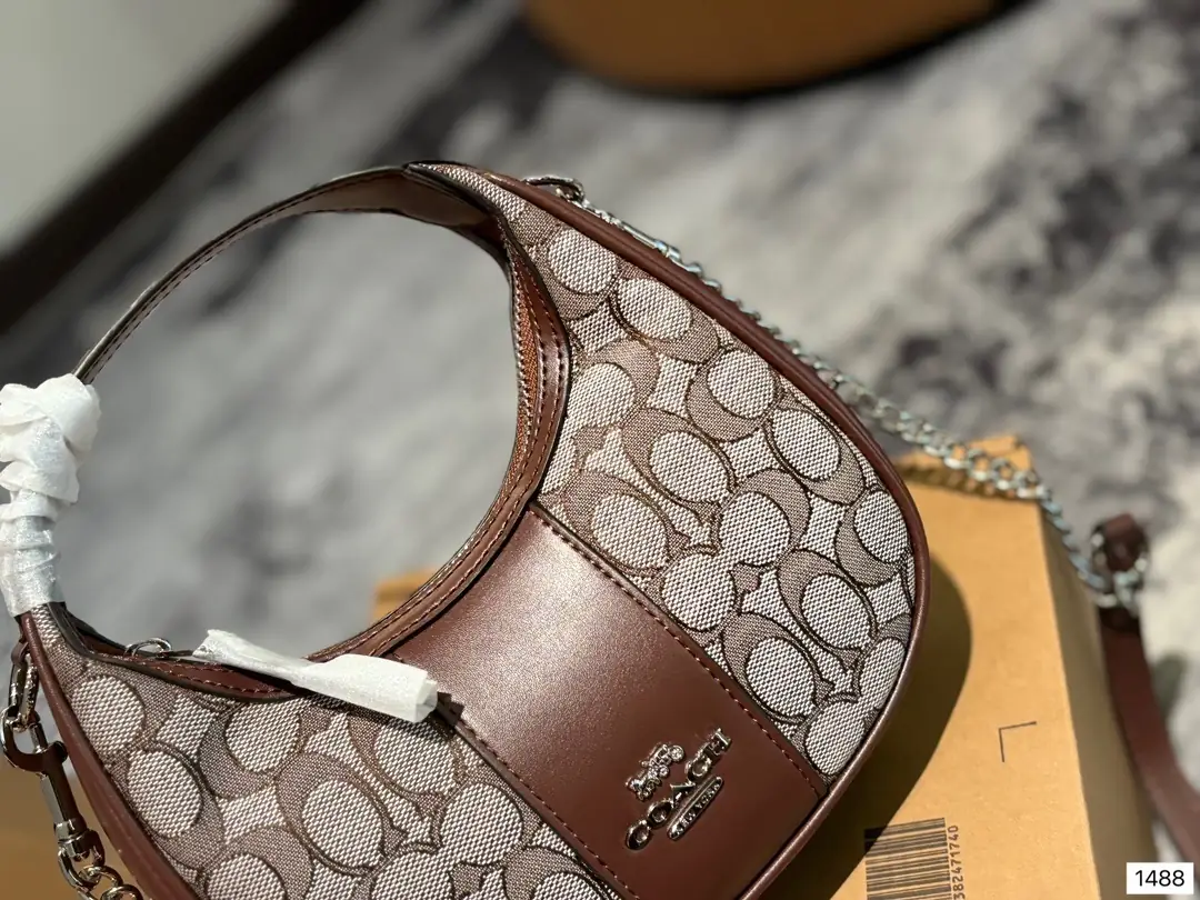 3882-69-504-COACH-WITH BOX gallery