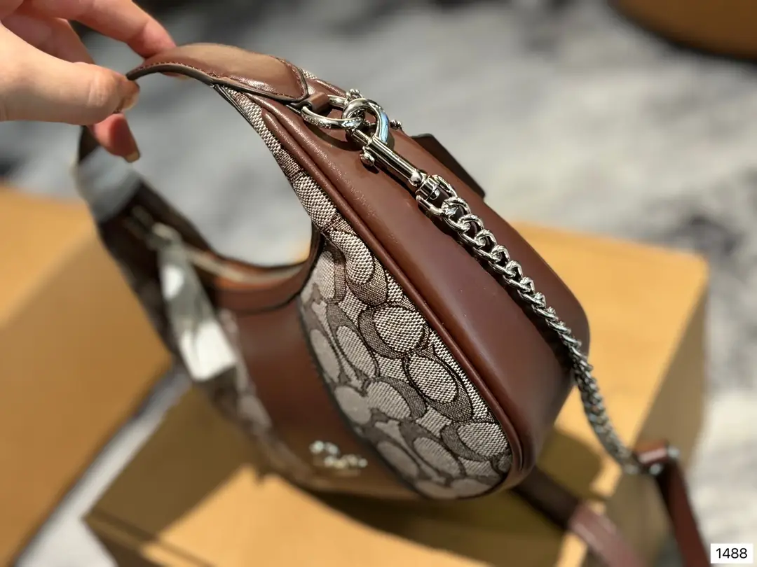 3882-69-504-COACH-WITH BOX gallery