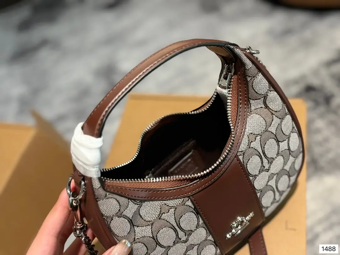 3882-69-504-COACH-WITH BOX gallery