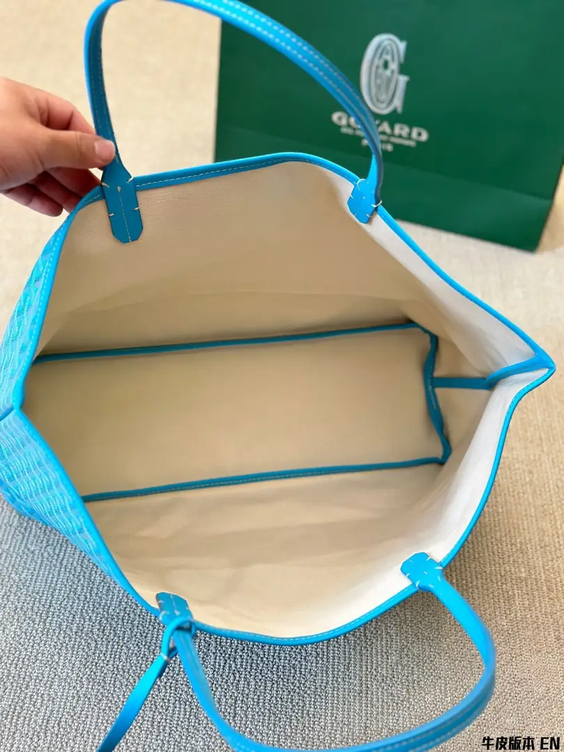 3919-390-55-goyard gallery