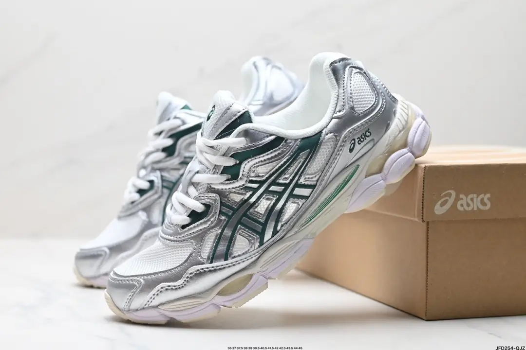 3996-64-460-ASICS-with box gallery