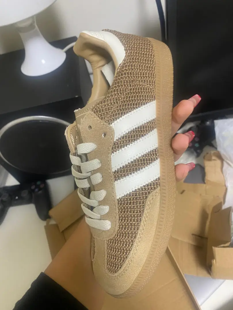 3998-52-374-adidas gallery