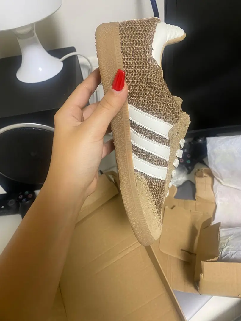 3998-52-374-adidas gallery