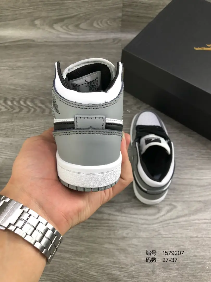 40.99-1022  Air Jordan 1 nike gallery