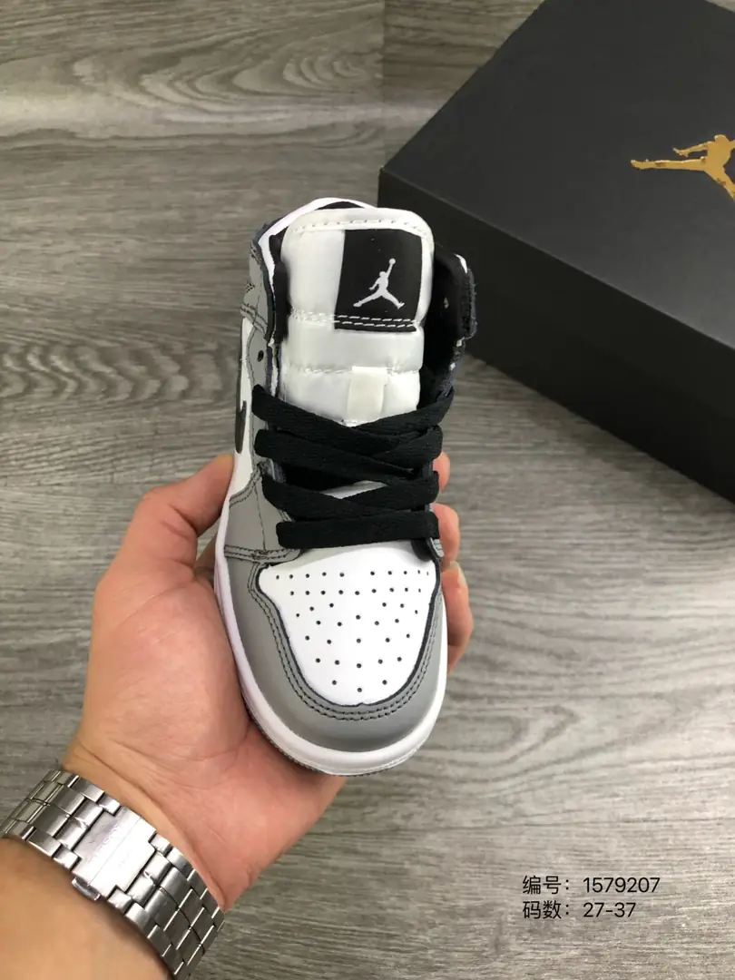 40.99-1022  Air Jordan 1 nike gallery