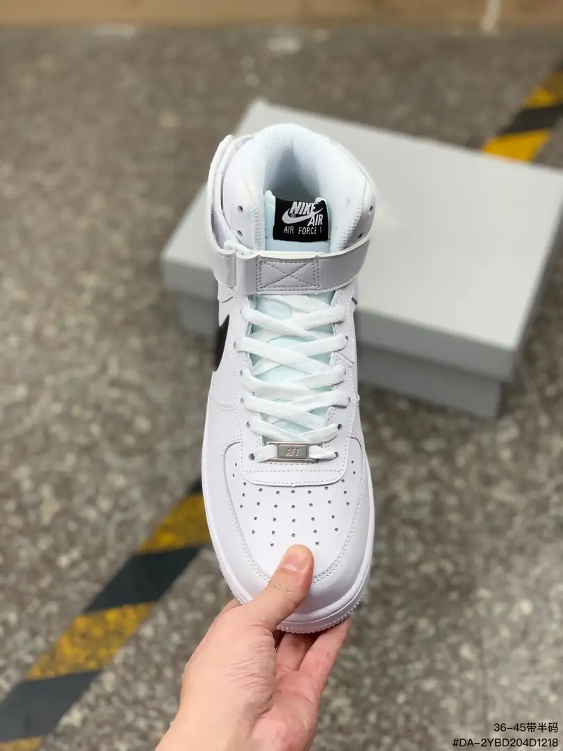 4153-68-NIKE gallery