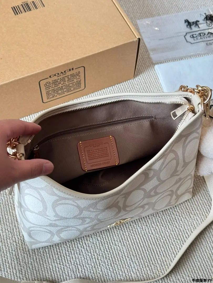 4189-70-coach gallery