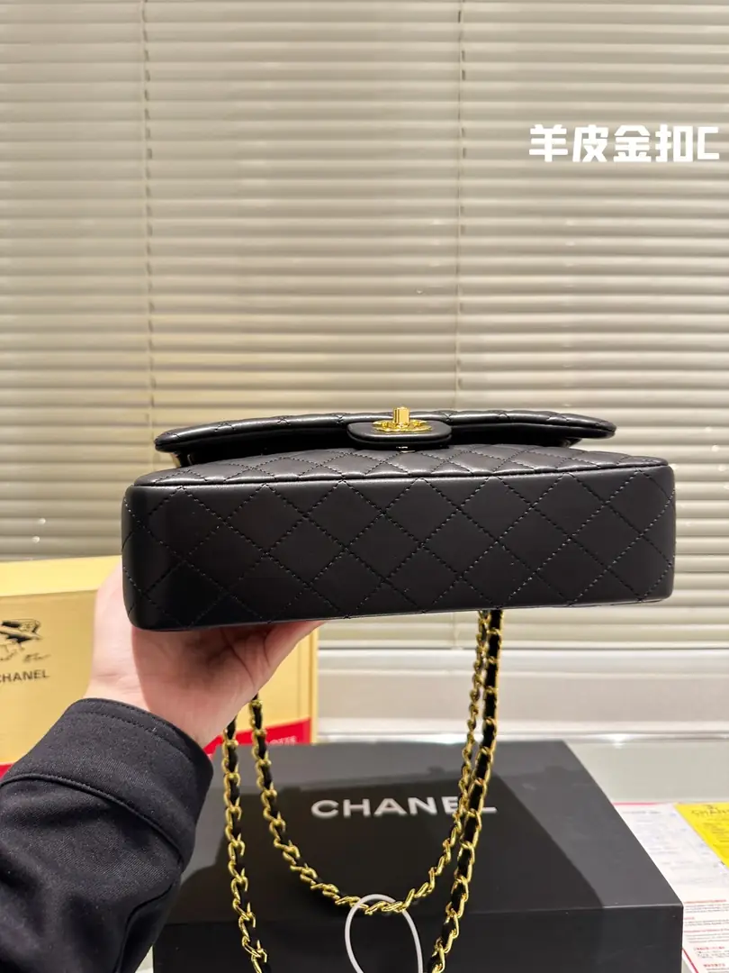 4214-79-chanel gallery