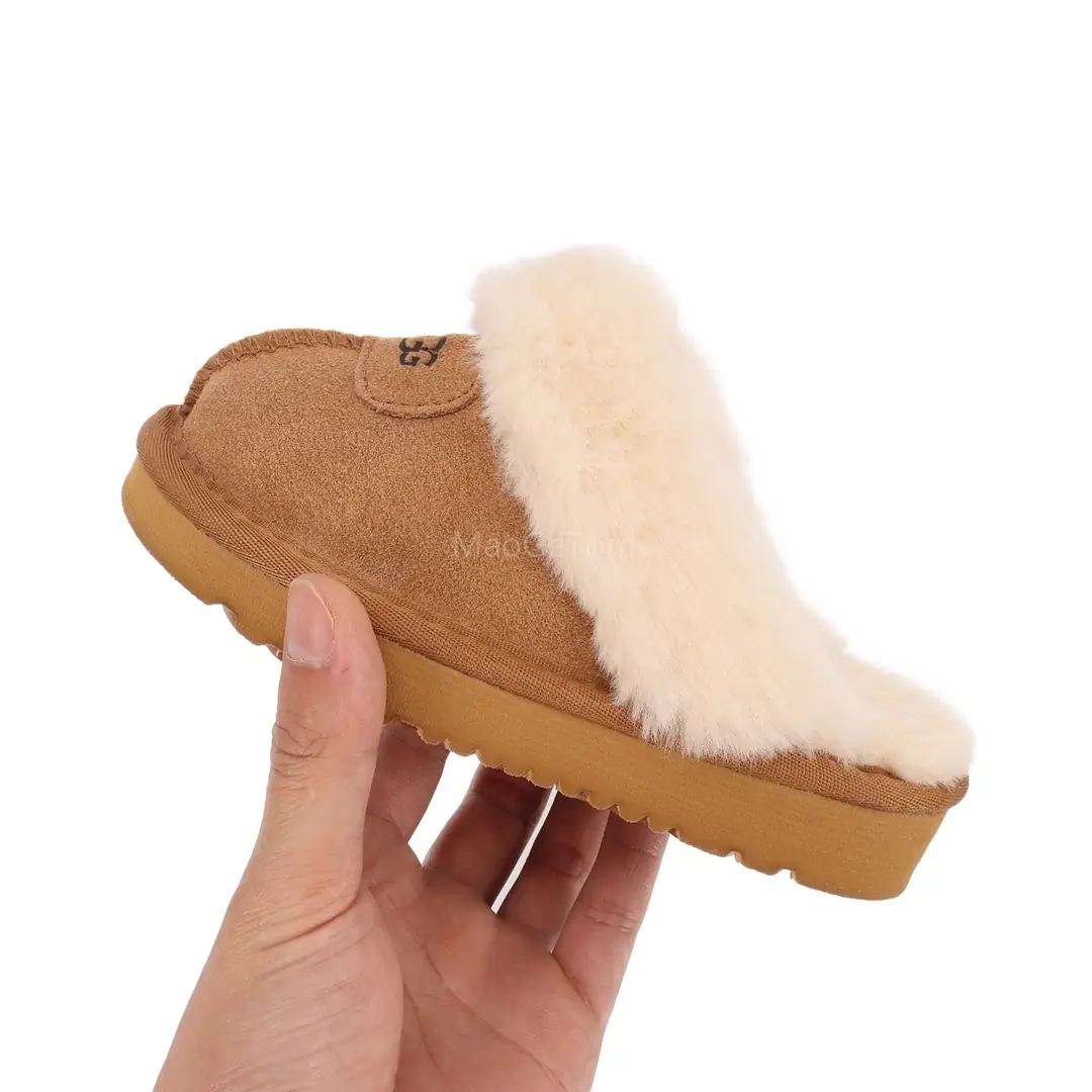 4261-33.99-UGG 21-35 gallery