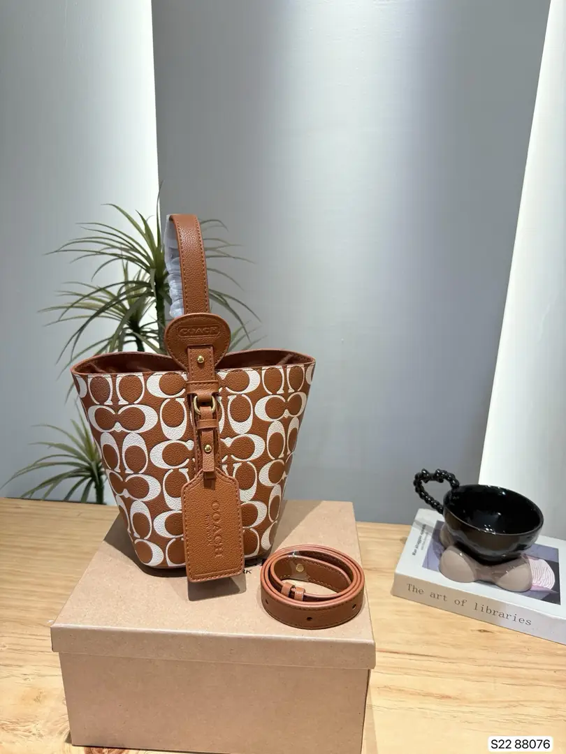 4285-75-coach gallery