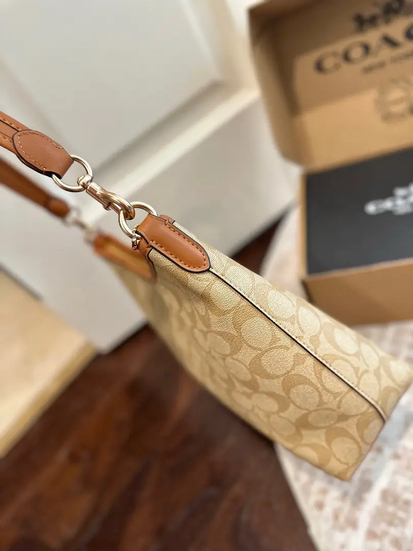 4287-69-coach gallery