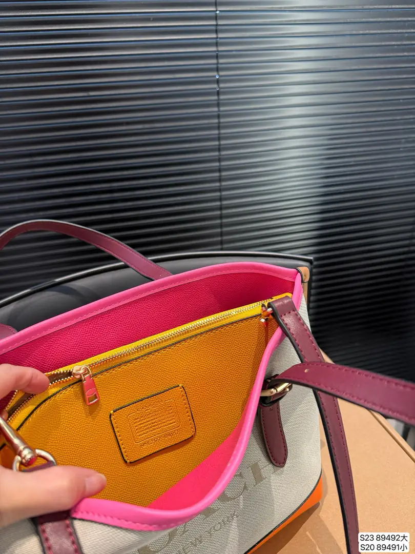 4289-75-coach gallery