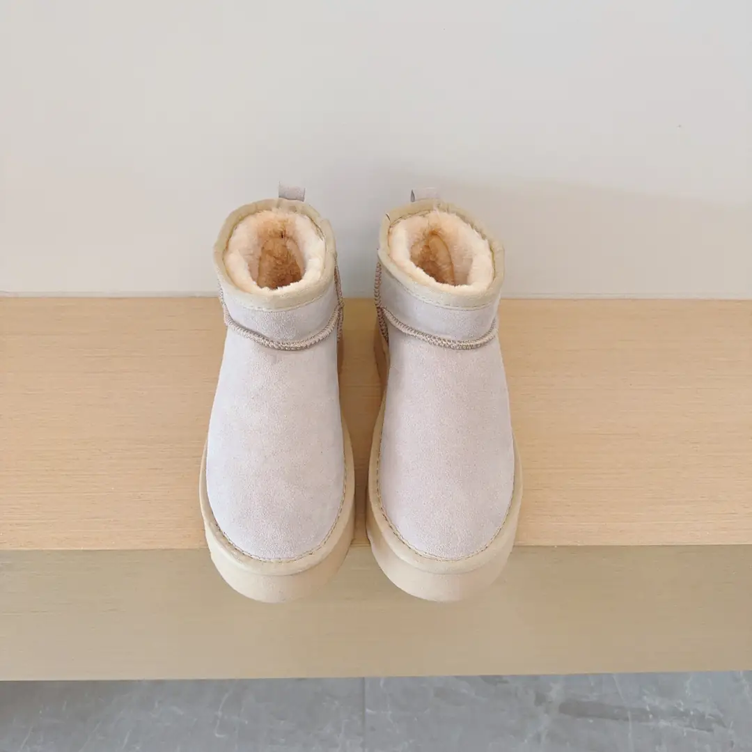 4324-39.99-ugg kids  24-35 gallery