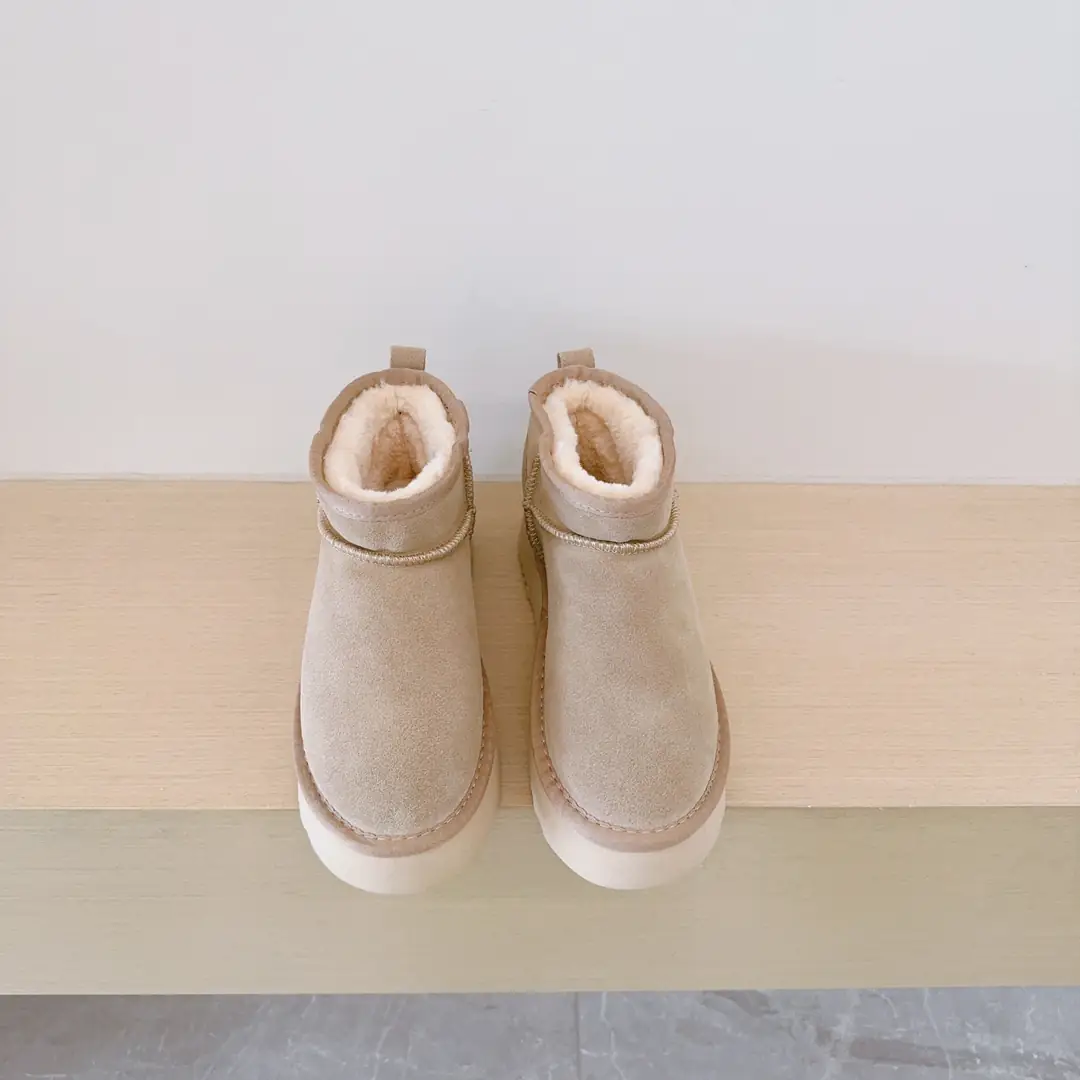 4324-39.99-ugg kids  24-35 gallery
