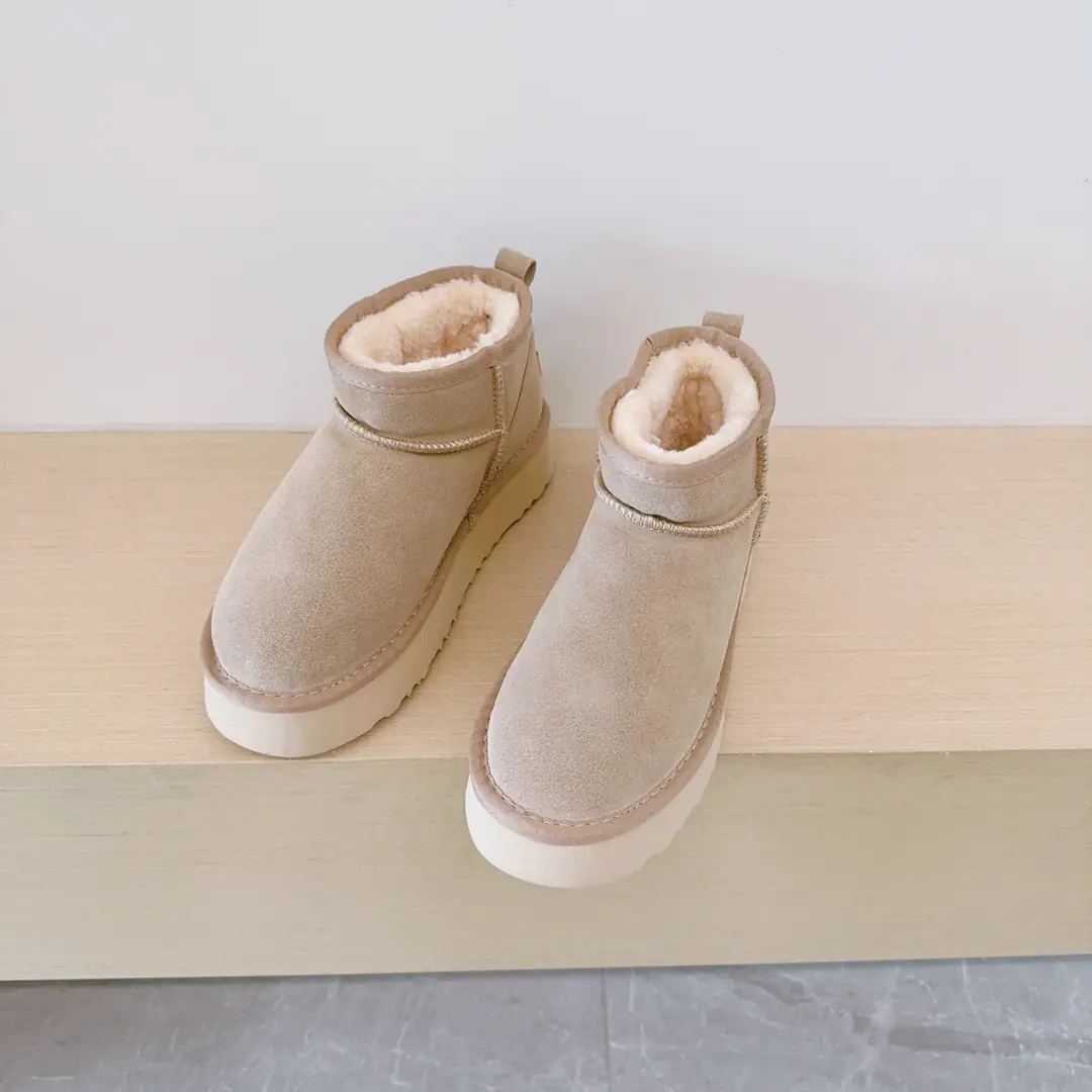 4324-39.99-ugg kids  24-35 gallery