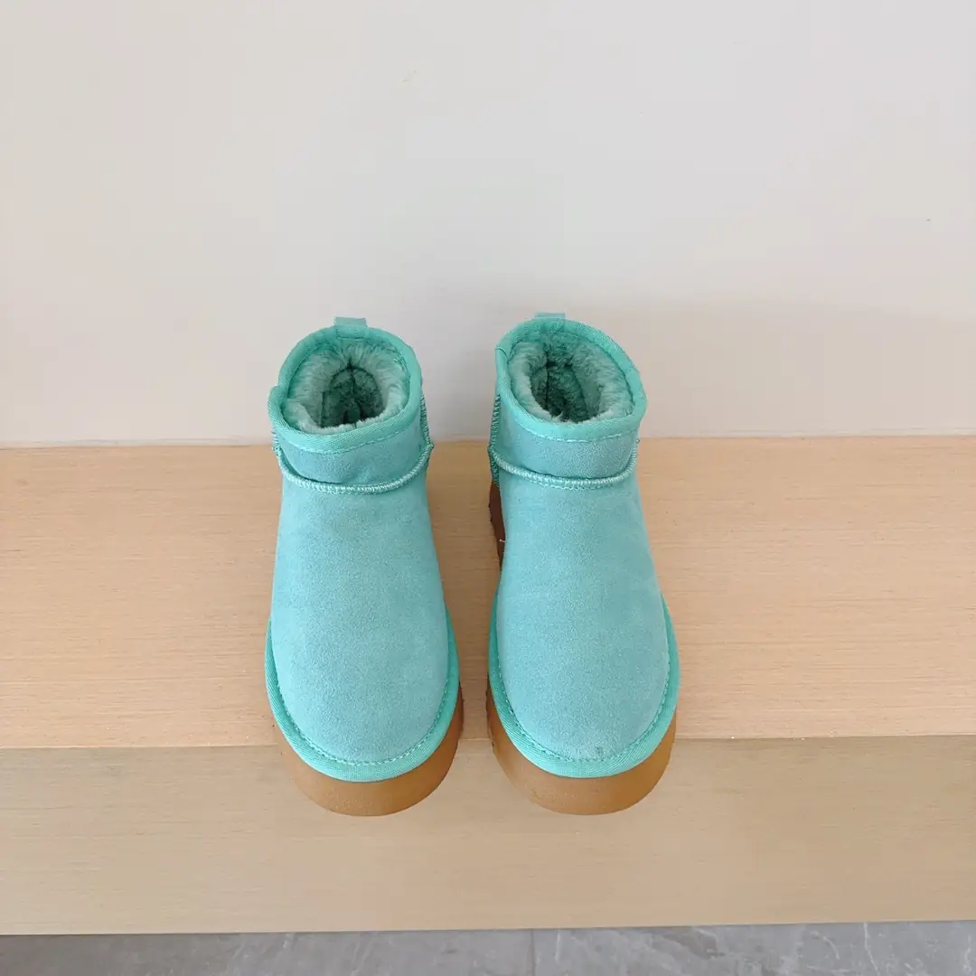 4324-39.99-ugg kids  24-35 gallery