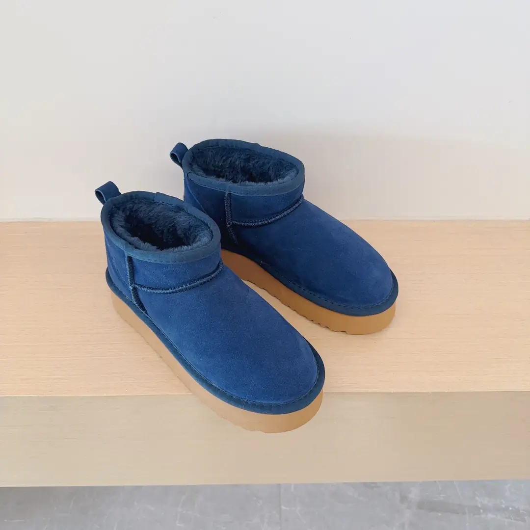 4324-39.99-ugg kids  24-35 gallery