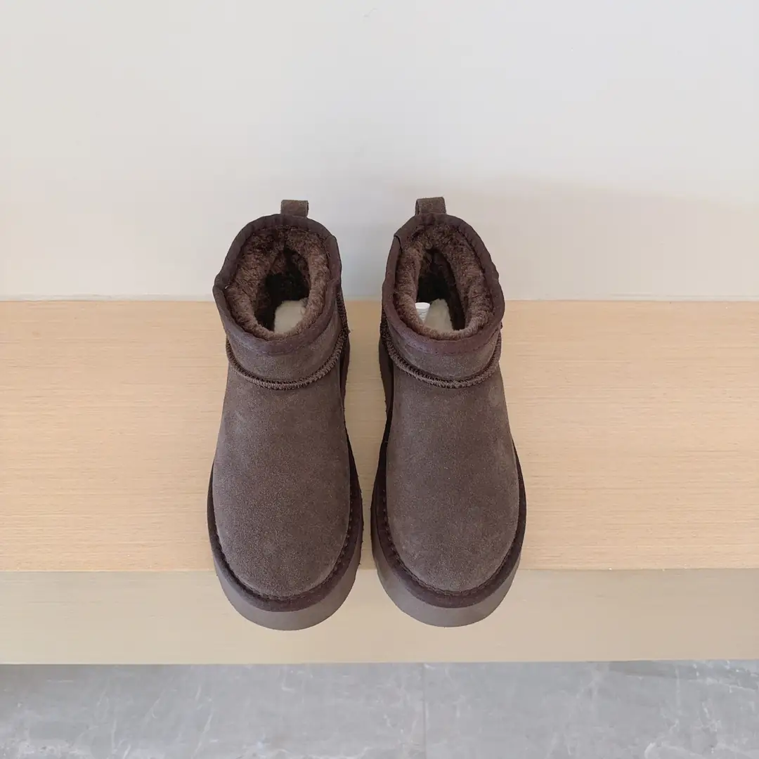 4324-39.99-ugg kids  24-35 gallery