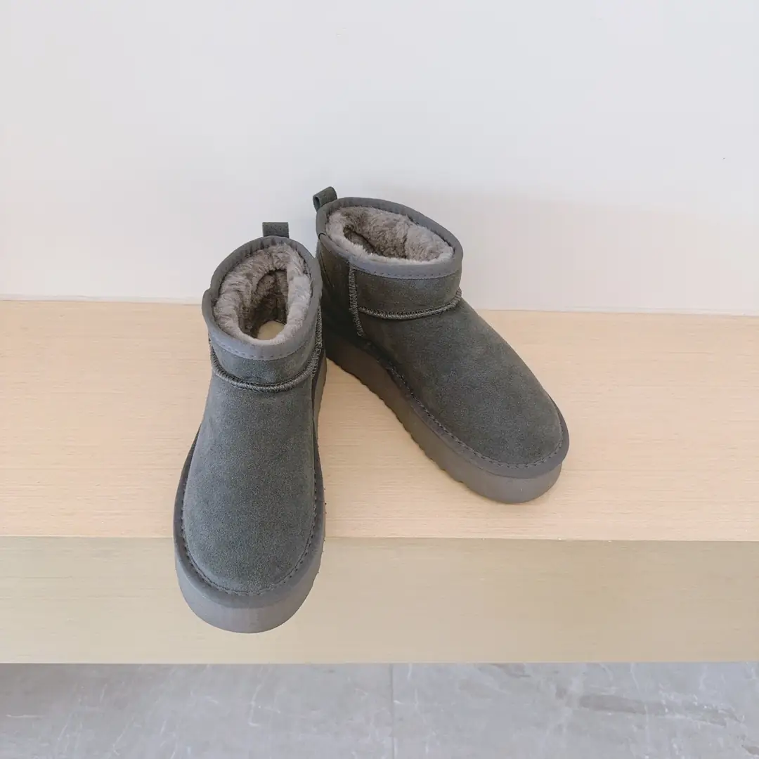 4324-39.99-ugg kids  24-35 gallery
